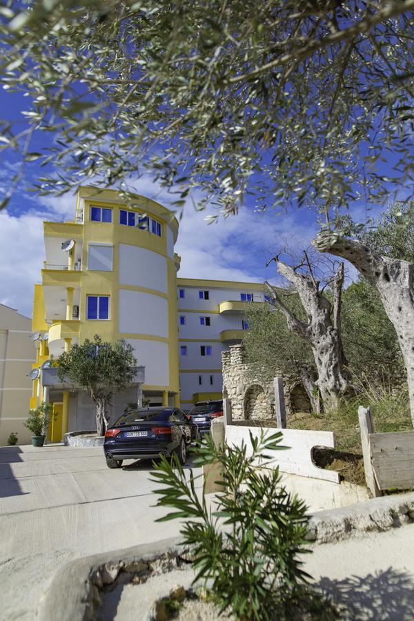 Apartamento Apartman Olive Ulcinj Exterior foto